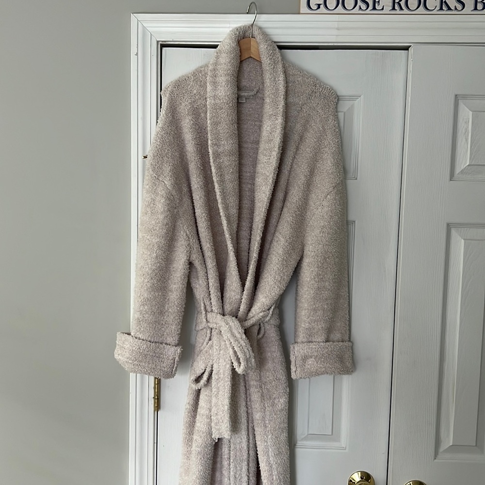 Barefoot Dreams Women’s size 3 Robe in excellent condition
